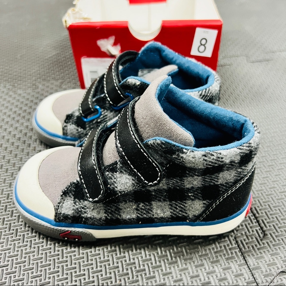 NIB See Kai Run Taylor Sneaker - Toddler 8